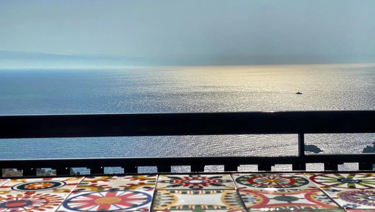 Blue Marine Taormina Apartment