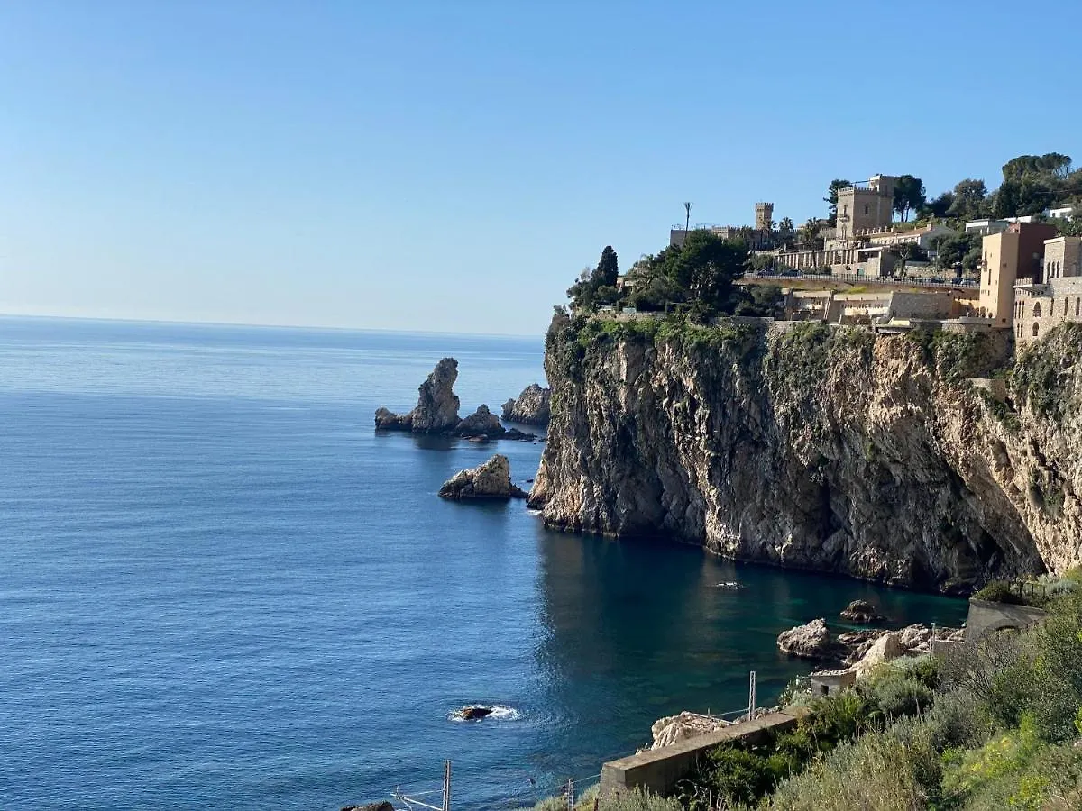 Blue Marine Taormina Apartment 0*,